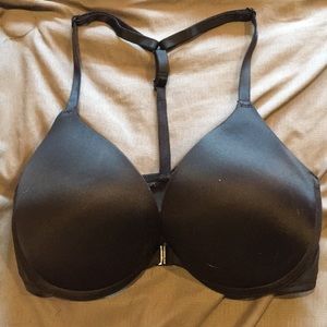 Black T-back VS Pink bra